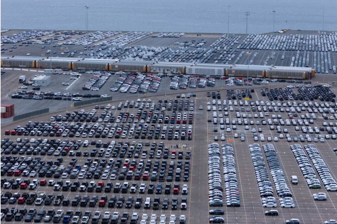 ترامپ اعلام کرد از هفته آینده، تعرفه‌ ۲۵ درصدی بر خودروهای وارداتی اعمال خواهد شد