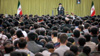 مسئولیت جنگ با خامنهای است؛ سکوت خیانت است