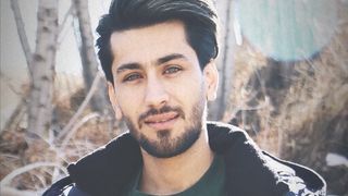 جمهوری اسلامی با نگه داشتن پیکر شایان اسداللهی، خانوادهاش را تحت فشار گذاشته است