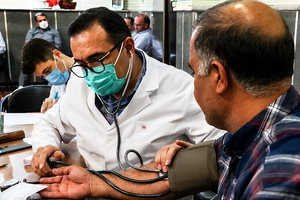 AI self-diagnosis rises in Iran as healthcare costs drive patients online