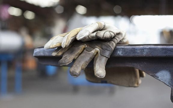 خبرگزاری ایلنا: دستمزد روزانه کارگران کمتر از قیمت دو کیلو برنج است