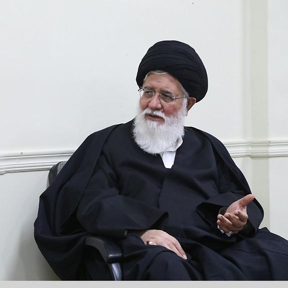 امام جمعه مشهد: هنرمندان به جای طلبکاری بگویند برای نظام و انقلاب چه کردند