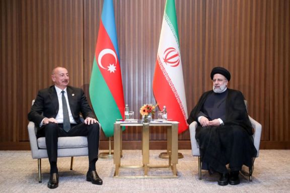 Azerbaijan's Ilham ALiyev (L) meeting with Iran's Ebrahim Raisi, Nov. 2022
