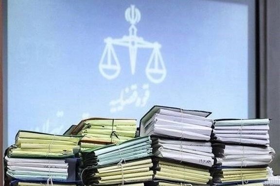 ۲۲ فعال مدنی: نفوذ اطلاعاتی در ساختار قدرت رخ داده، اما حکومت مردم را سرکوب میکند