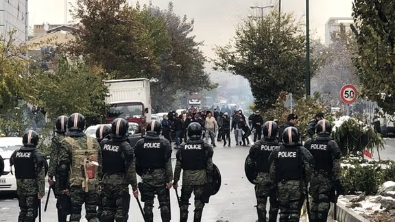 US pledges 'unwavering' support for Iranians' rights fight