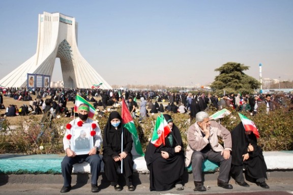 A group of Iranian people during a regime-sponsored rally to mark the anniversary of the establishment of the Islamic Republic in Tehran (February 2024)