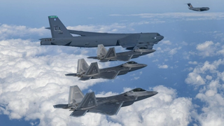 شبیهسازی حمله مشترک هوایی آمریکا و اسرائیل به ایران