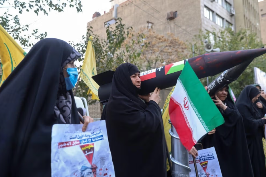 محلل أميركي: وفاة المرشد خامنئي تمثل أخطر نقطة تحول محتملة في إيران