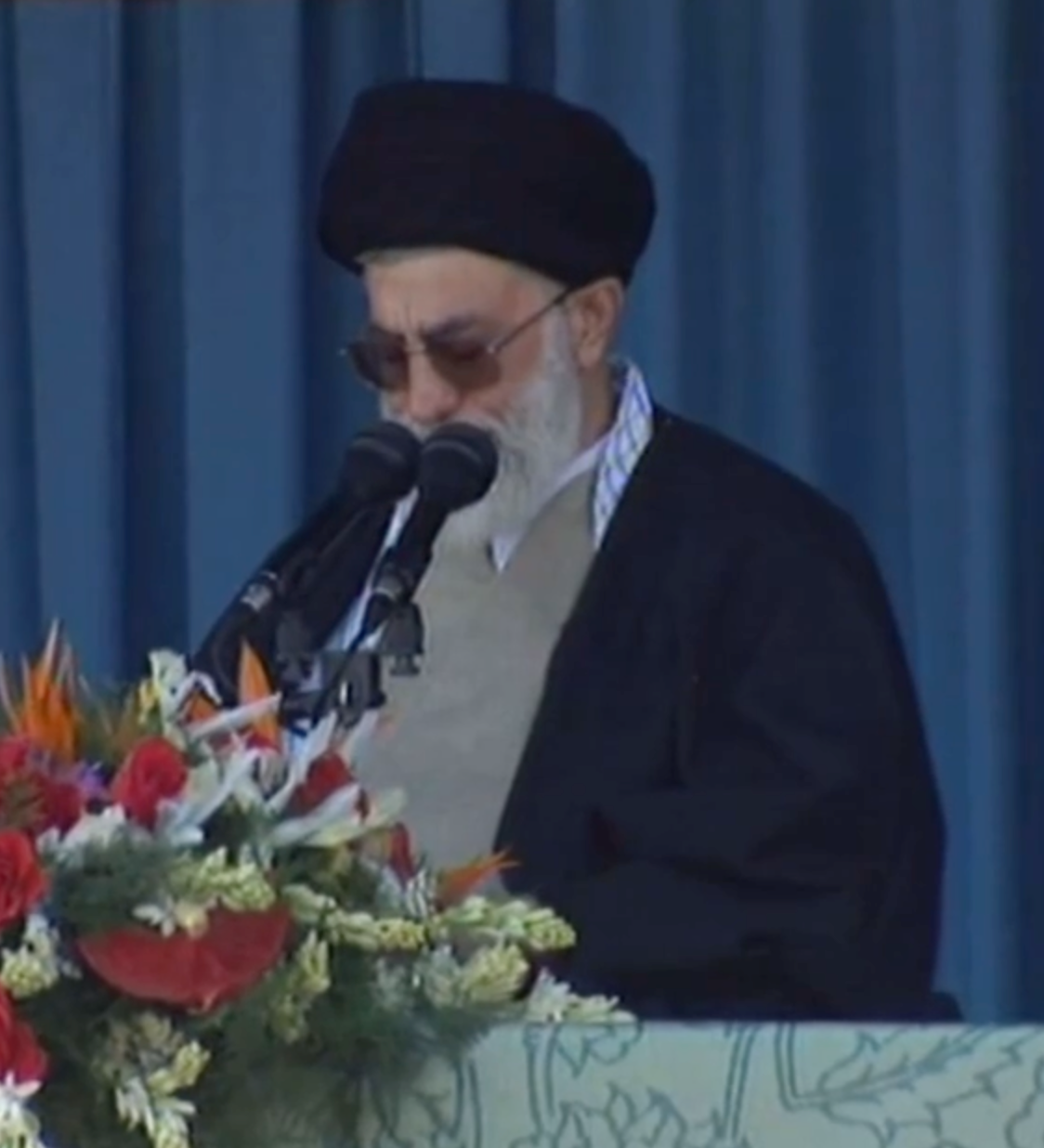 إعادة نشر خطاب قديم لخامنئي: "نحن لا نختفي وقت الخطر مثل قادة أميركا