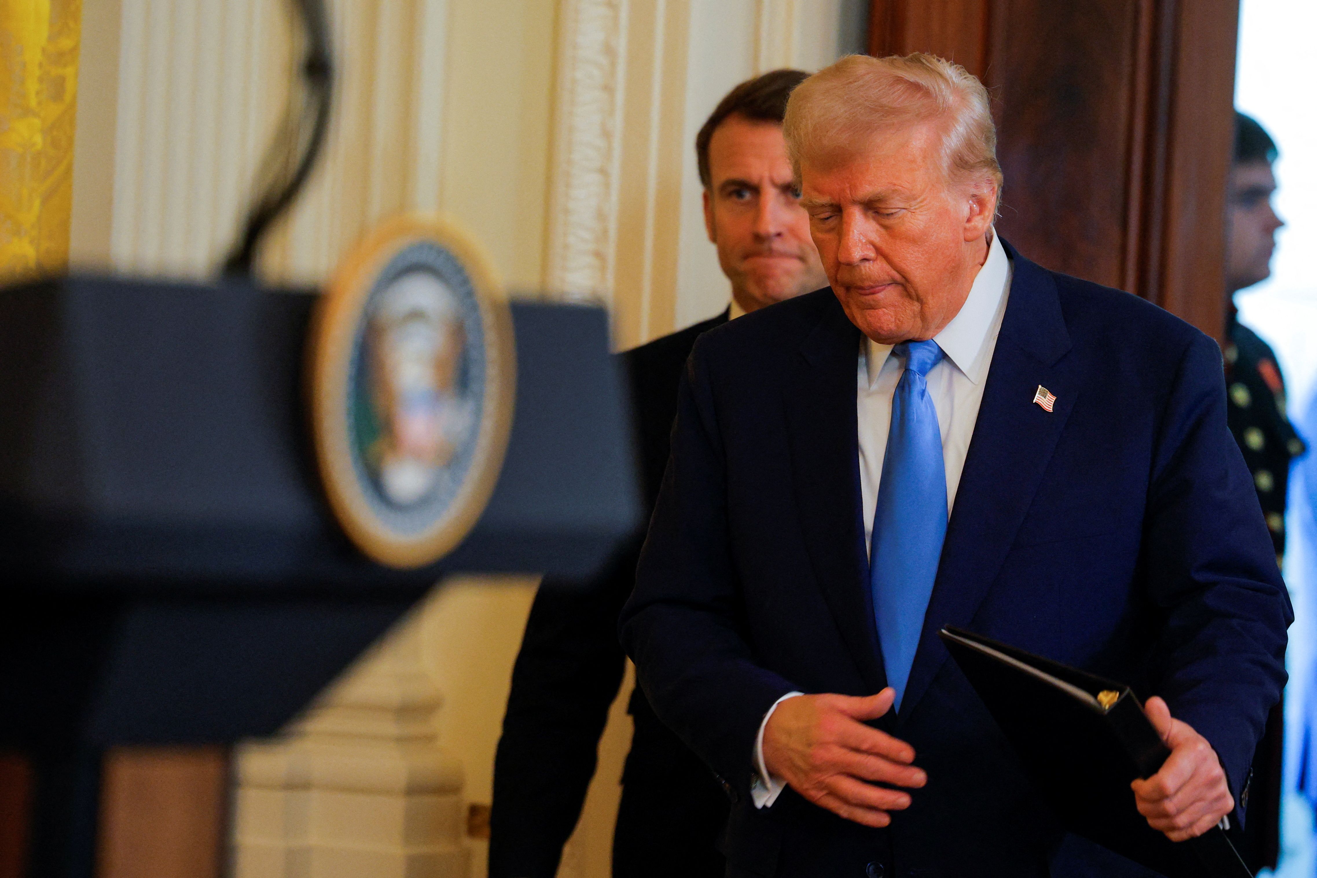 ترامپ: هزینه جنگ اوکراین باید بر دوش اروپا باشد؛ مکرون: توافق شکننده نمی‌خواهیم