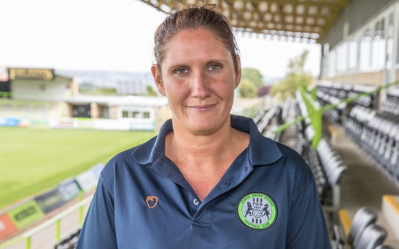 انتخاب سرمربی زن برای تیم مردان در فوتبال انگلستان