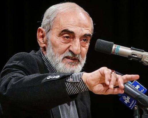 نماینده خامنهای در کیهان خواهان خروج ایران از پیمان منع گسترش سلاحهای هستهای شد