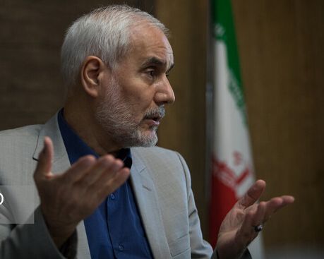 محسن مهرعلیزاده: رئیسی با مدرک معادلسازیشده حوزوی دکترا گرفت