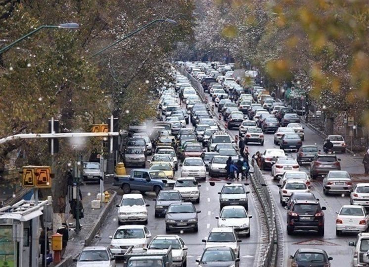 بازگشایی مدارس پس از ۲۰ ماه؛ اختلال در مدارهای مترو، ترافیک در خیابان‌ها