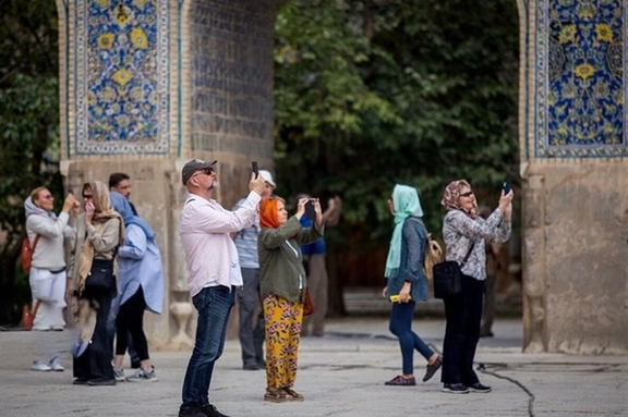 ورود گردشگران خارجی به ایران در تیرماه نسبت به سال گذشته ۵۳ درصد کاهش یافت