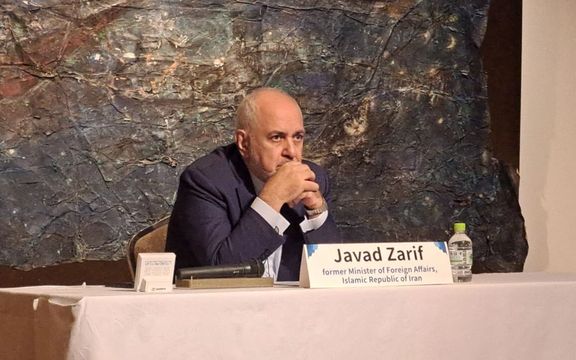 جواد ظريف يؤكد تمسك إيران ببرنامجها النووي "السلمي".. رغم الضغوط العسكرية