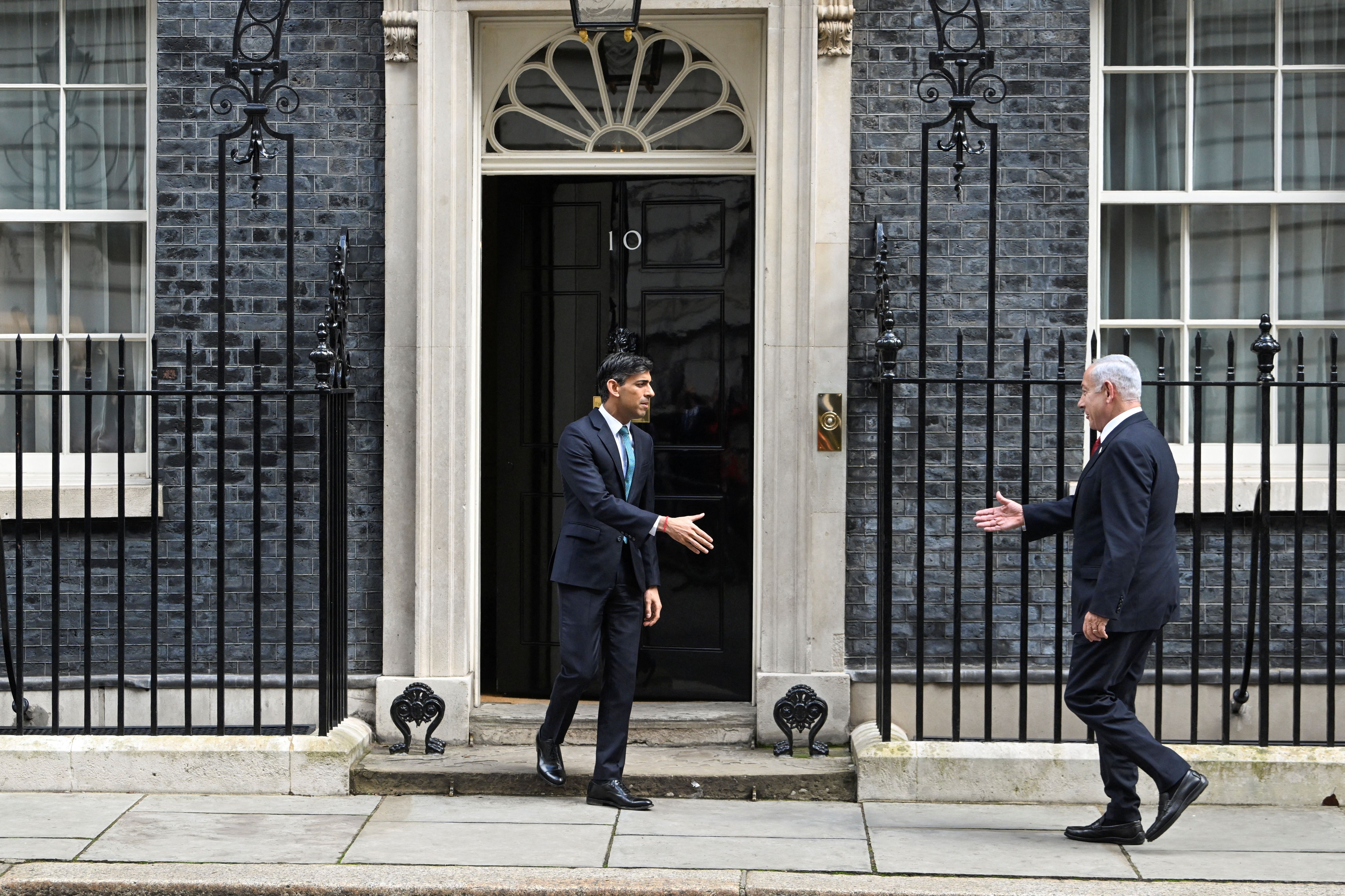 نتانیاهو در لندن: در دیدار با نخست‌وزیر بریتانیا بر لزوم افزایش فشار بر ایران تاکید کردم