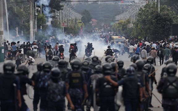 با ادامه اعتراضات در نپال، نخستوزیر کنارهگیری کرد