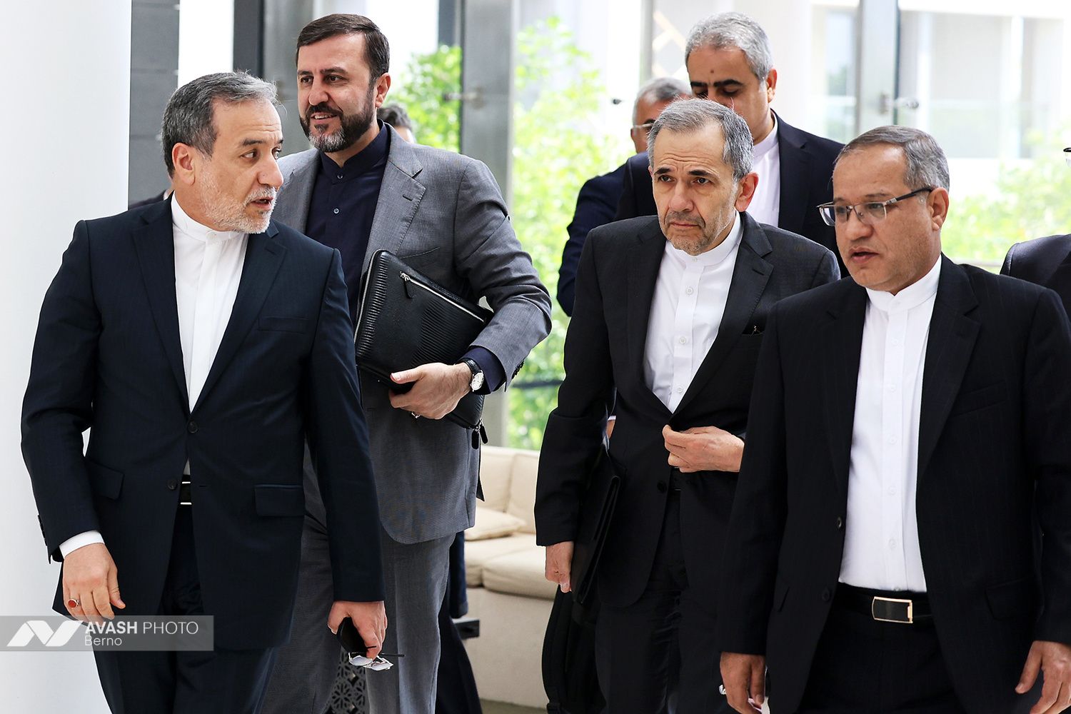 دبلوماسي فرنسي: محادثات جنيف "النافذة الأخيرة" أمام إيران قبل تفعيل "آلية الزناد"