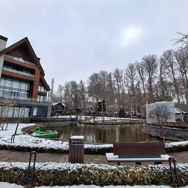 ویلای ۵۰ هزار متری مالک بانک آینده، محلی برای دیدار با مقامات ارشد حکومت