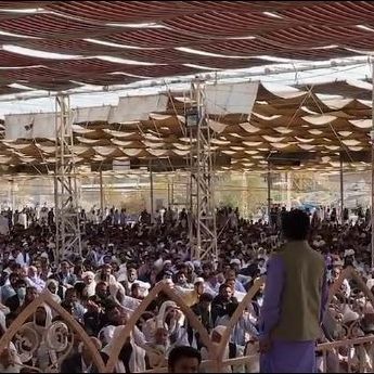 بعد لقائه بممثلي خامنئي.. مولوي عبد الحميد: لن نجري صفقات على دماء شهدائنا