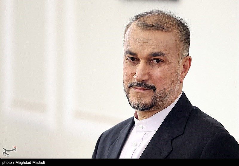 وزیر خارجه ایران: با آمریکا برای تبادل زندانیان به توافق رسیدیم؛ واشینگتن: دروغ است