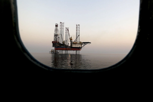 عراق دست داشتن در قاچاق نفت ایران و دور زدن تحریمهای آمریکا را تکذیب کرد