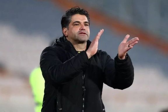 کنایه پیروز قربانی، سرمربی فجرسپاسی: نه به مربی حریف زنگ میزنم، نه جادوگر استخدام میکنم