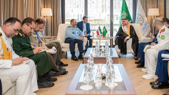 مقامهای نظامی ایران و عربستان سعودی در حاشیه نشست امنیتی مسکو دیدار کردند