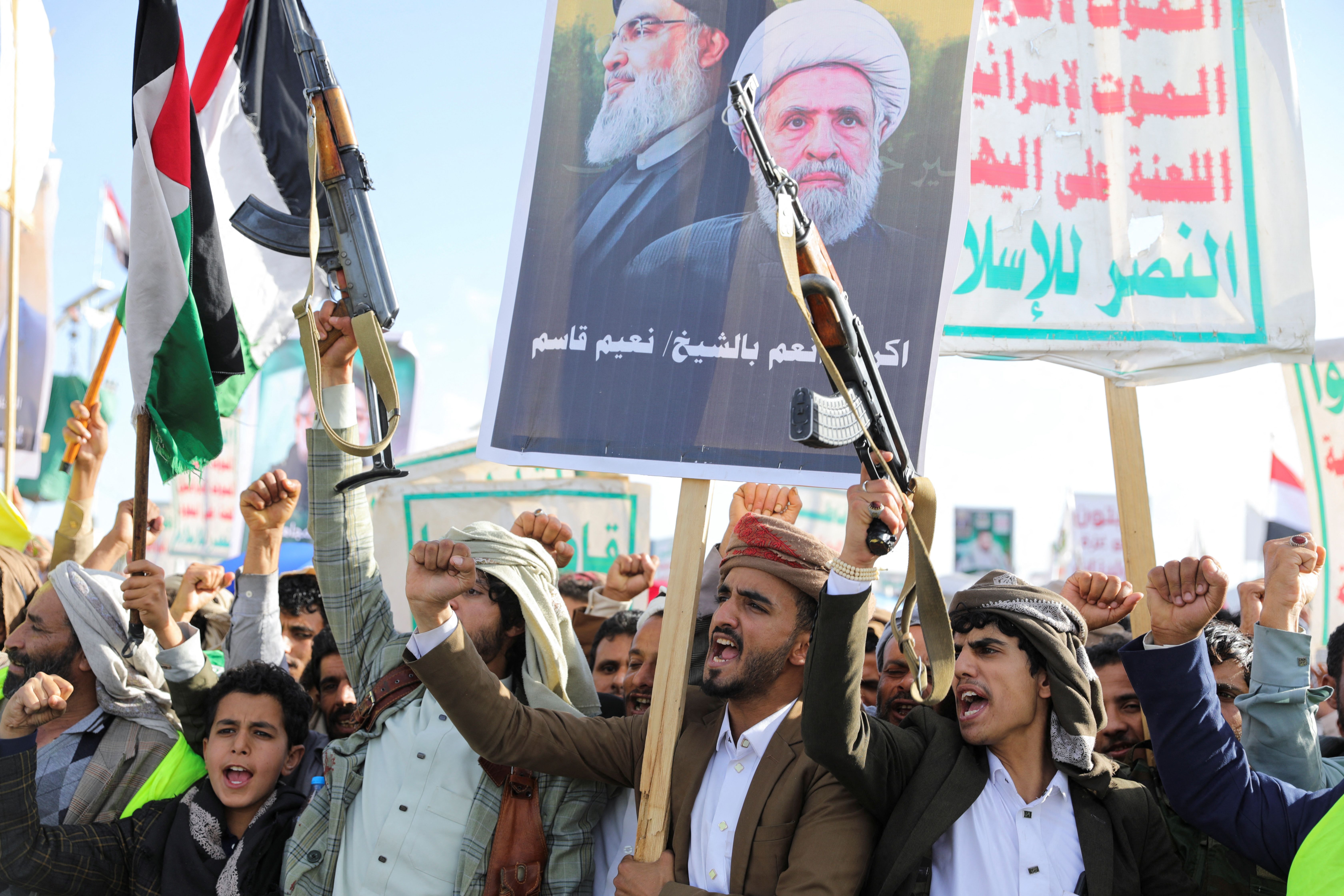 تظاهرات حوثی‌های یمن در حمایت از حزب‌الله لبنان و فلسطین، صنعا، ۱۱ آبان