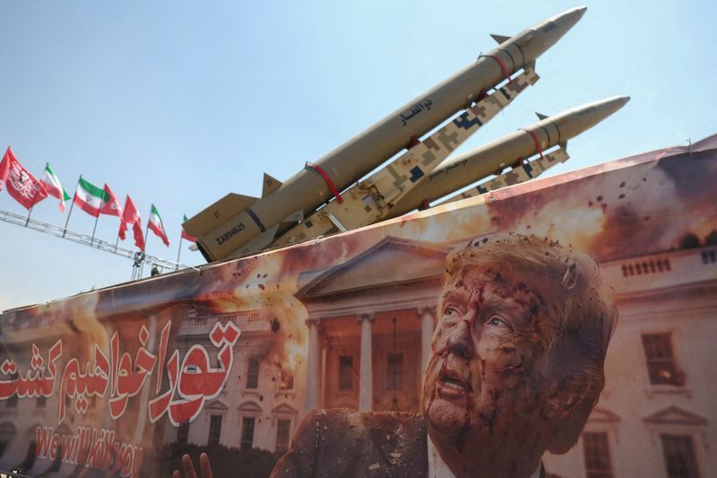 چرا در منطق امنیتی جمهوری اسلامی، عقب‌نشینی پرهزینه‌تر است؟