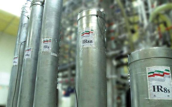 بلومبرگ: بازرسان آژانس اورانیوم غنیشده با خلوص اندکی کمتر از سلاح اتمی در ایران کشف کردند