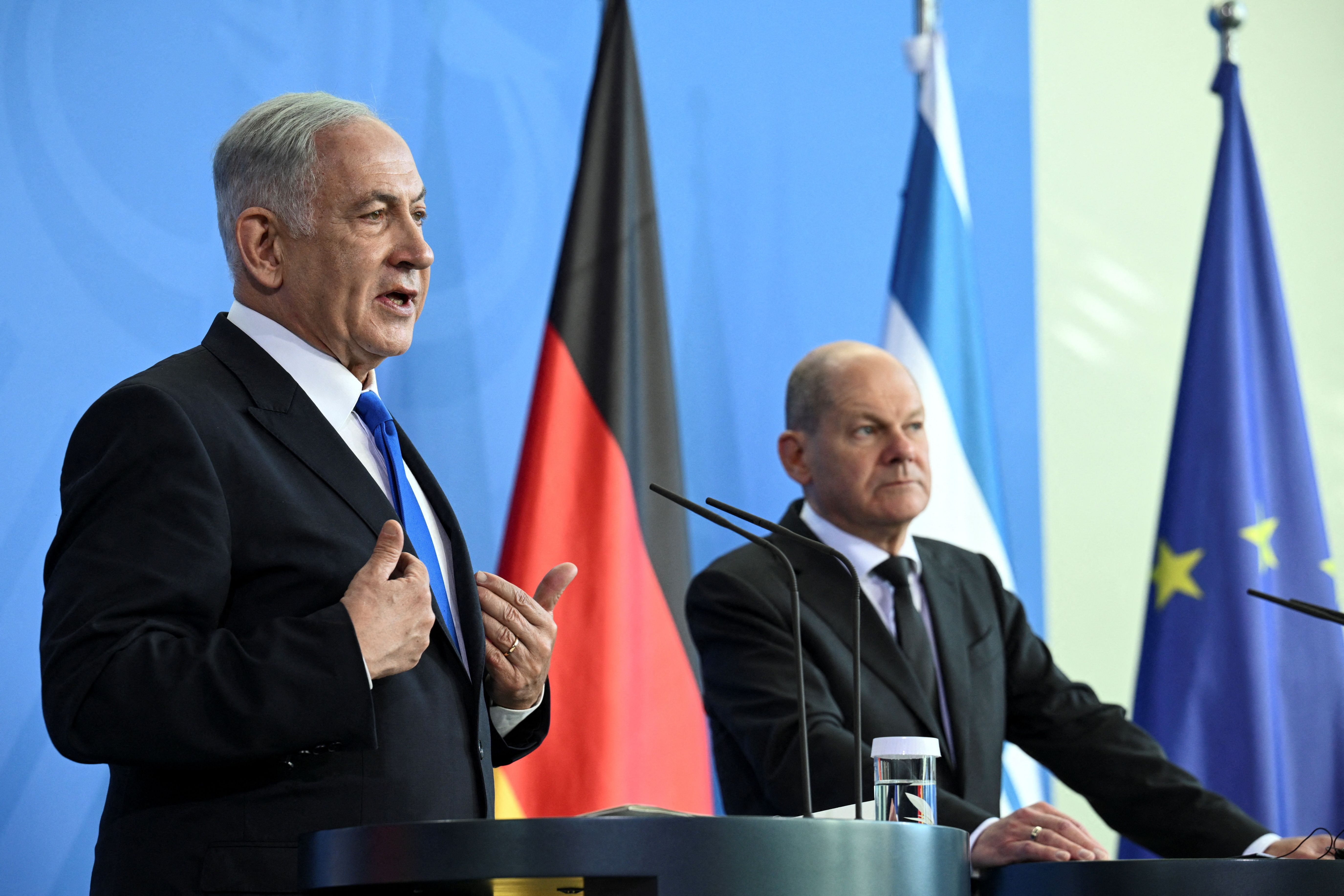 تاکید نتانیاهو در برلین بر مقابله با تهدید هسته‌ای ایران همزمان با سفر شمخانی به ابوظبی