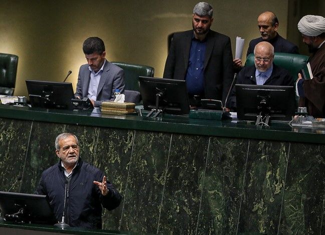 پزشکیان: قوانین پس از انقلاب، وضعیت آب ایران را روز به روز بدتر کرد