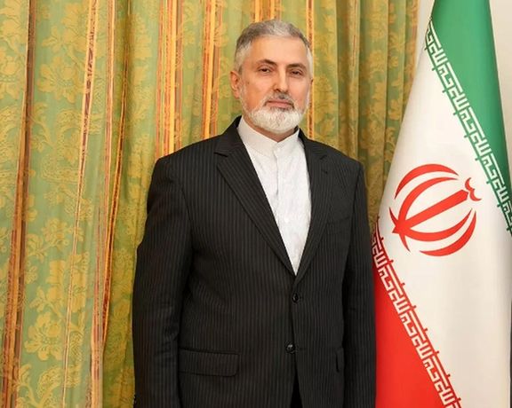 در ازای اخراج سفیرما ایران از استرالیا، باید سفیر بریتانیا را تنبیه کنیم