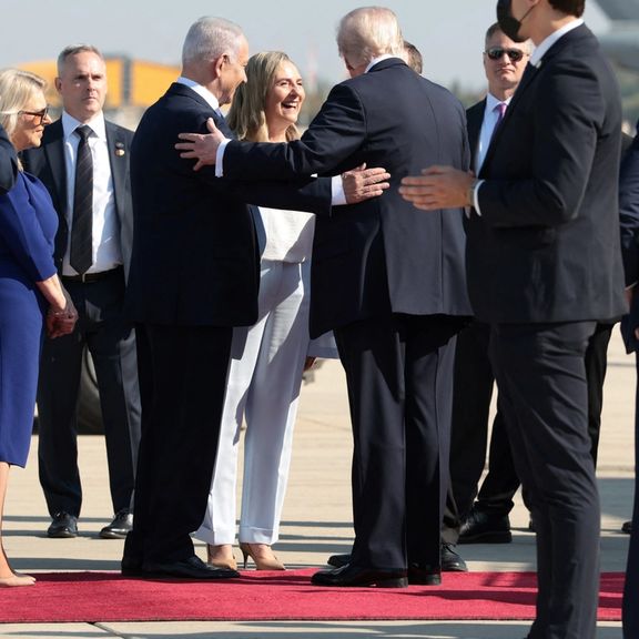 ترامپ در فرودگاه تلآویو مورد استقبال نتانیاهو قرار گرفت