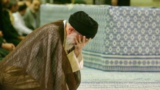 بنبست خامنهای؛ آیا جمهوری اسلامی باید شروط ترامپ را بپذیرد؟