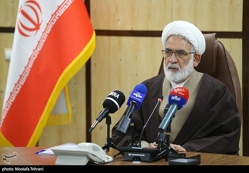 Iran’s Prosecutor Renews Threats Against Removing Hijab 