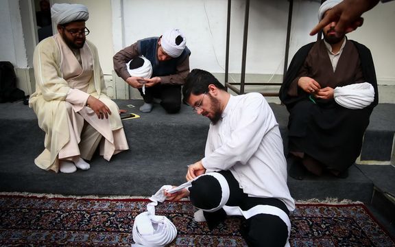 روزنامه کیهان: طلاب در سختترین شرایط زندگی میکنند