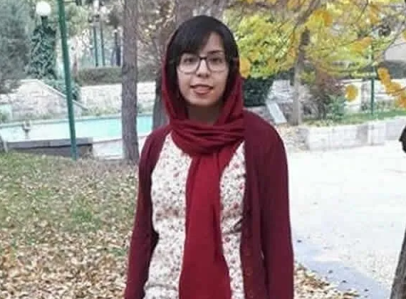 شوراهای صنفی دانشجویان افشا کرد: آزار جنسی سها مرتضایی هنگام بازداشت از سوی وزارت اطلاعات