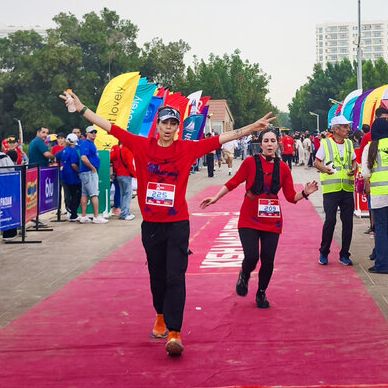 القضاء الإيراني: توقيف منظمي ماراثون "كيش" بتهمة الإخلال بالآداب العامة
