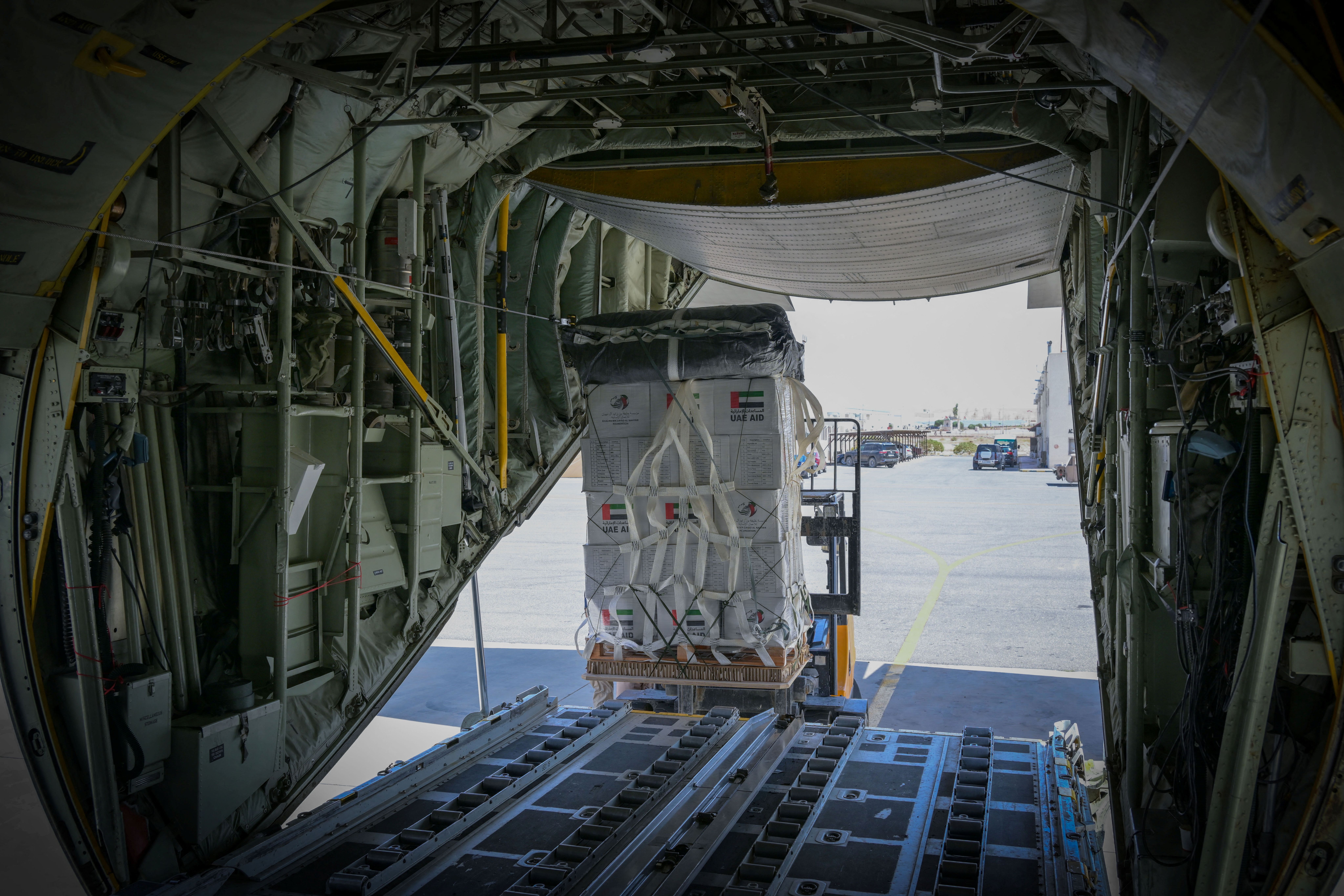 پرتاب هوایی کمک‌های بشردوستانه در غزه