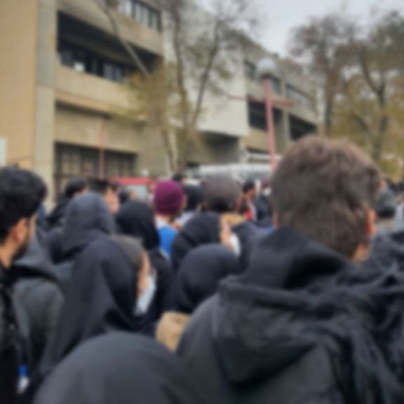 حمایت دانشجویان از یکدیگر ادامه دارد؛ تجمعهای اعتراضی در دانشگاههای علامه و صنعتی اصفهان