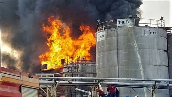 Fire in the Aftab Oil Refining company in Iran's southern port city of Bandar Abbas on July 10, 2023