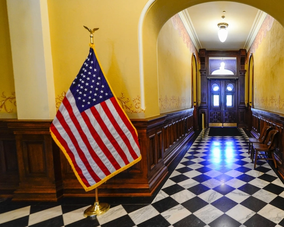 وزارت خارجه آمریکا یک مقام ایرانی خود را پس از مناقشات بر سر جنگ غزه اخراج کرد