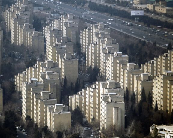 یک روز پس از سخنان رستم قاسمی، وزارت راه واگذاری ساخت مسکن به شرکتهای خارجی را تکذیب کرد