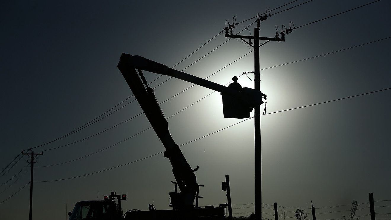 احتجاجات واسعة في إيران بسبب الانقطاعات المتكرّرة للكهرباء 