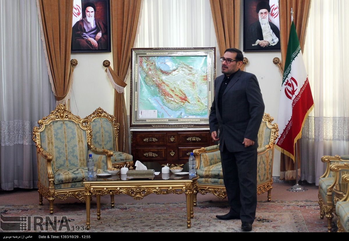 شمخانی اسراییل را به «پاسخ کوبنده» در صورت حمله به تاسیات اتمی ایران تهدید کرد