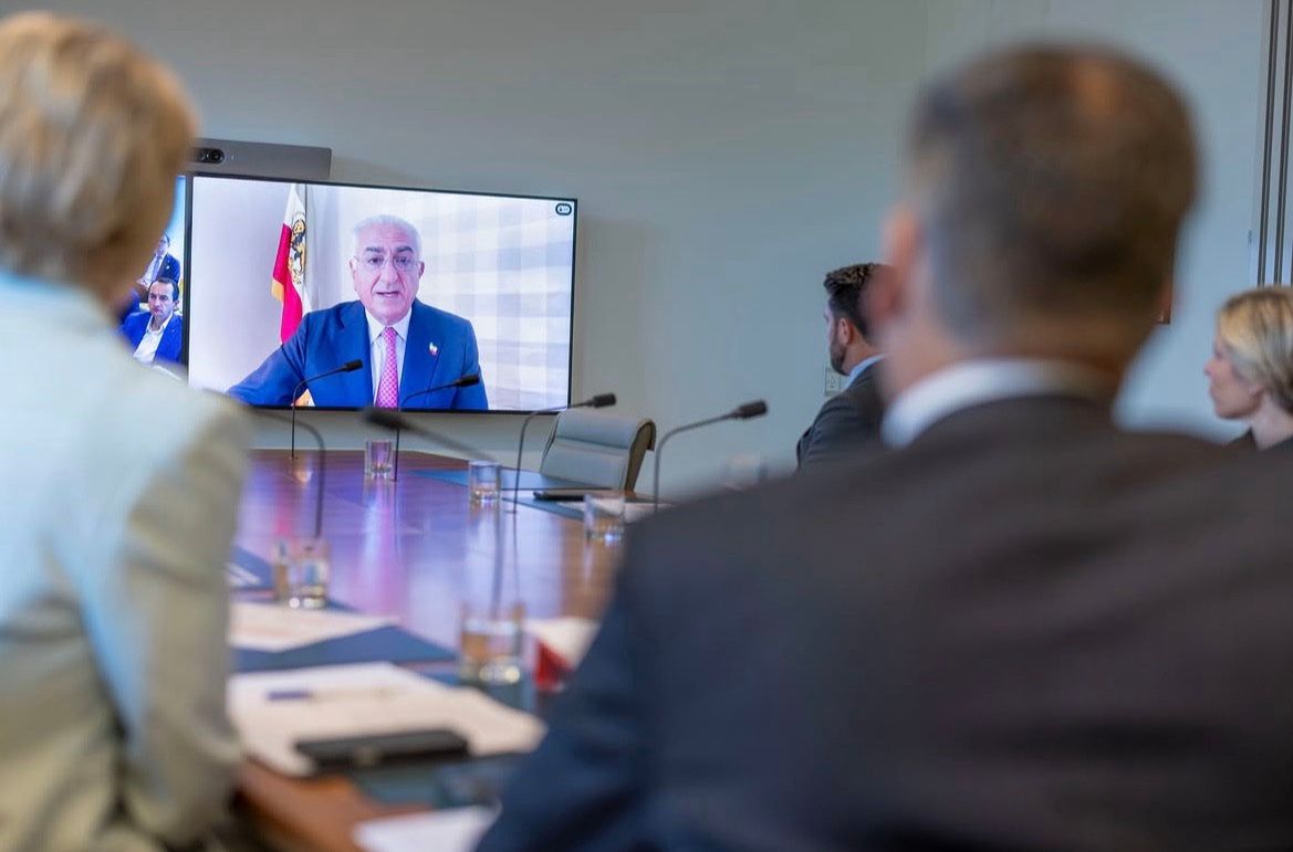 شاهزاده رضا پهلوی با رهبران اپوزیسیون استرالیا درباره حمایت از ایرانیان گفت‌وگو کرد