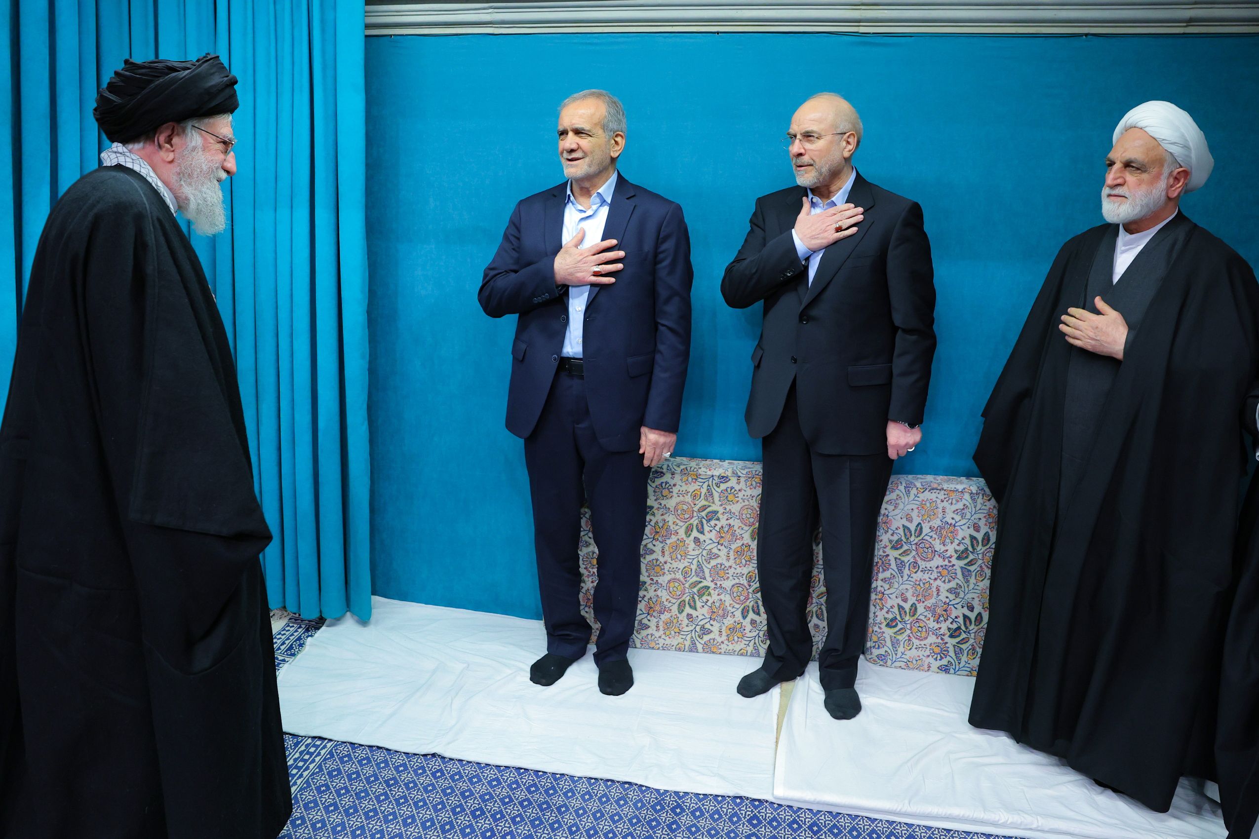 مسعود پزشکیان: توطئه بدخواهان ایران، اعتراض به‌حق مردم را به خون و خشونت کشید